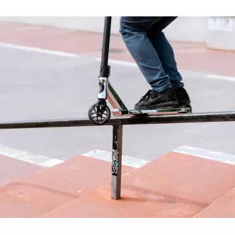 Freestyle-Roller MOVINO Stunt X-Core, NEO-Silver Freestyle-Roller MOVINO Stunt X-Core, NEO-Silver
