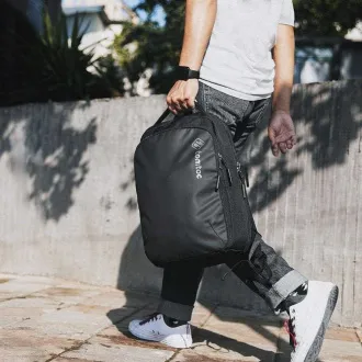tomtoc Backpack - Rucksack für bis zu 16" Laptop, 15 L, schwarz