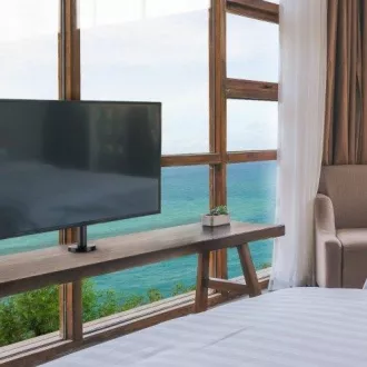 Hochwertiger TV-Ständer 23-50", seitlich drehbar  /- 30°, Höhe 45cm, Tragkraft 50kg