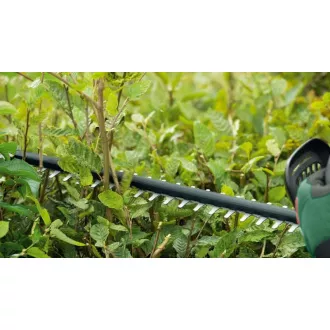 BOSCH UniversalHedgeCut 18V-50, Akku-Schere, 18 V, Blattlänge 50 cm, Zahnteilung 20 mm, Akku 2,5 Ah
