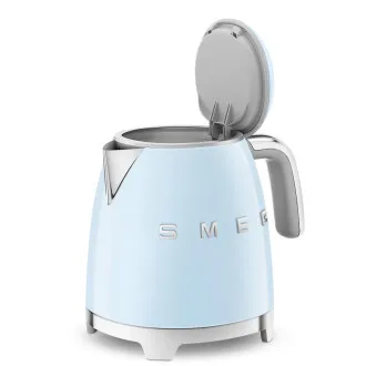 Smeg KLF05PBEU Mini-Wasserkocher, 0,8 l / 3 Tassen, 1400 W, Stil der 50er Jahre, pastellblau Smeg KLF05PBEU Mini-Wasserkocher, 0,8 l / 3 Tassen, 1400 W, Stil der 50er Jahre, pastellblau