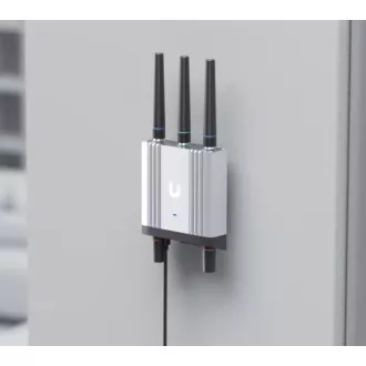 UBNT UMR - Industrieller mobiler Router