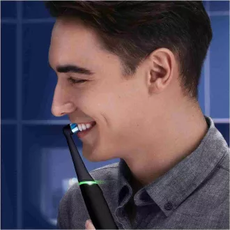 Oral-B iO6 elektrische Zahnbürste, magnetisch, 5 Modi, Display, künstliche Intelligenz, Timer, schwarz
