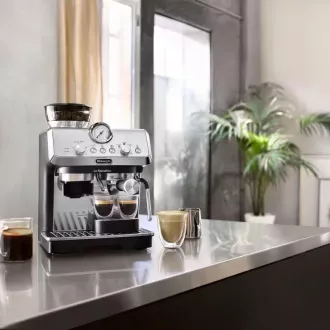 DeLonghi La Specialista Arte Hebel-Kaffeemaschine, 1400 W, integriertes Mahlwerk, MyLatte Dampfdüse
