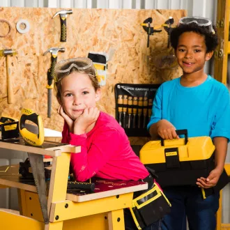 Stanley Jr. TBS001-05-SY Kinderwerkzeuge, 5 Stück, gelb und schwarz Stanley Jr. TBS001-05-SY Kinderwerkzeuge, 5 Stück, gelb und schwarz