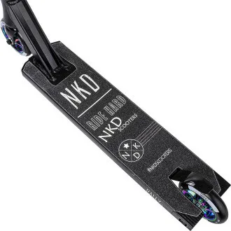 Freestyle-Roller NKD Rally V4 Schwarz Regenbogen Freestyle-Roller NKD Rally V4 Schwarz Regenbogen