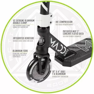 MADD GEAR Freestyle Scooter Kick Pro BLACK-SILVER MADD GEAR Freestyle Scooter Kick Pro BLACK-SILVER