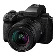 Panasonic Lumix DC-S5 Mark IIx   Lumix S 20-60 mm f/3.5-5.6 Macro O.I.S., DSLM, 24,2 Mpx, schwarz