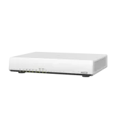 QNAP Wi-Fi 6 SD-WAN-Router QHora-301W (4x GbE / 2x 10GbE / 2x USB 3.2 / 8 interne Antennen)